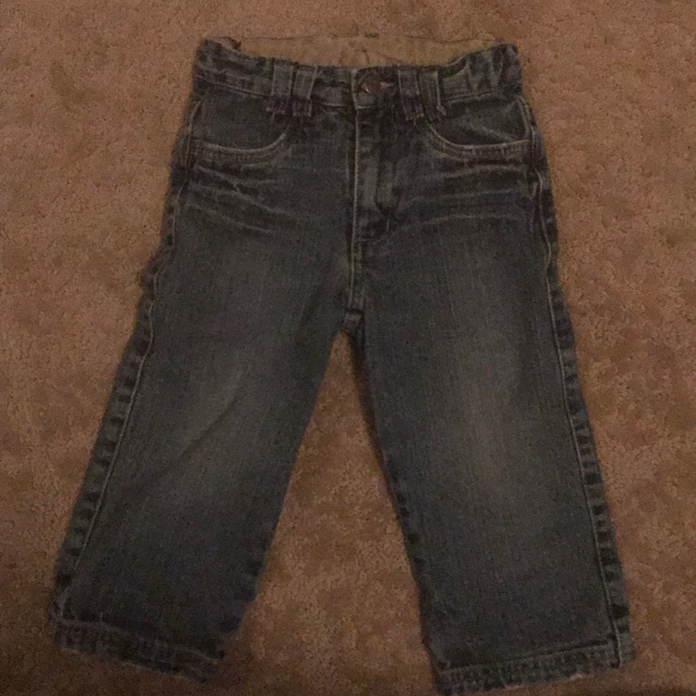 Kenneth Cole Reaction 2T boys jeans.